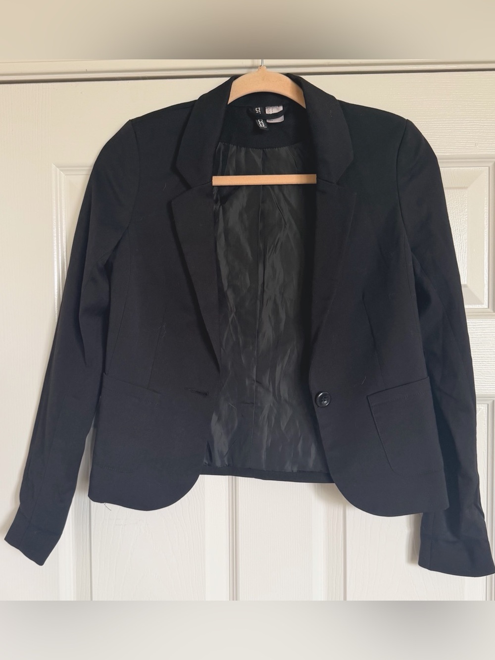 H&M Fitted Black Blazer